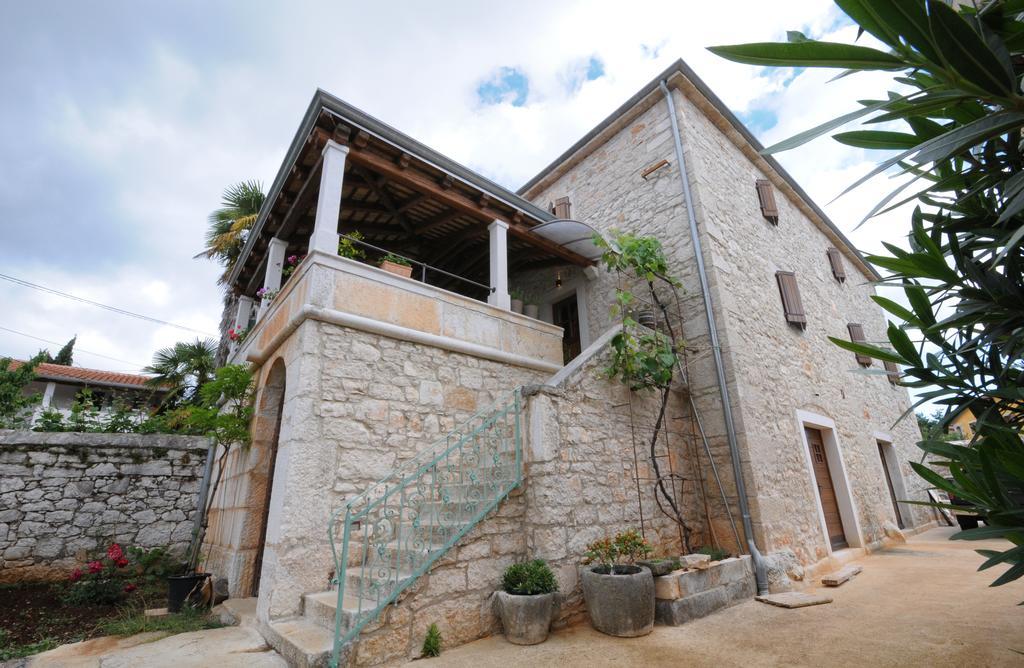 Bed & Breakfast Korta Gira Buici  ภายนอก รูปภาพ