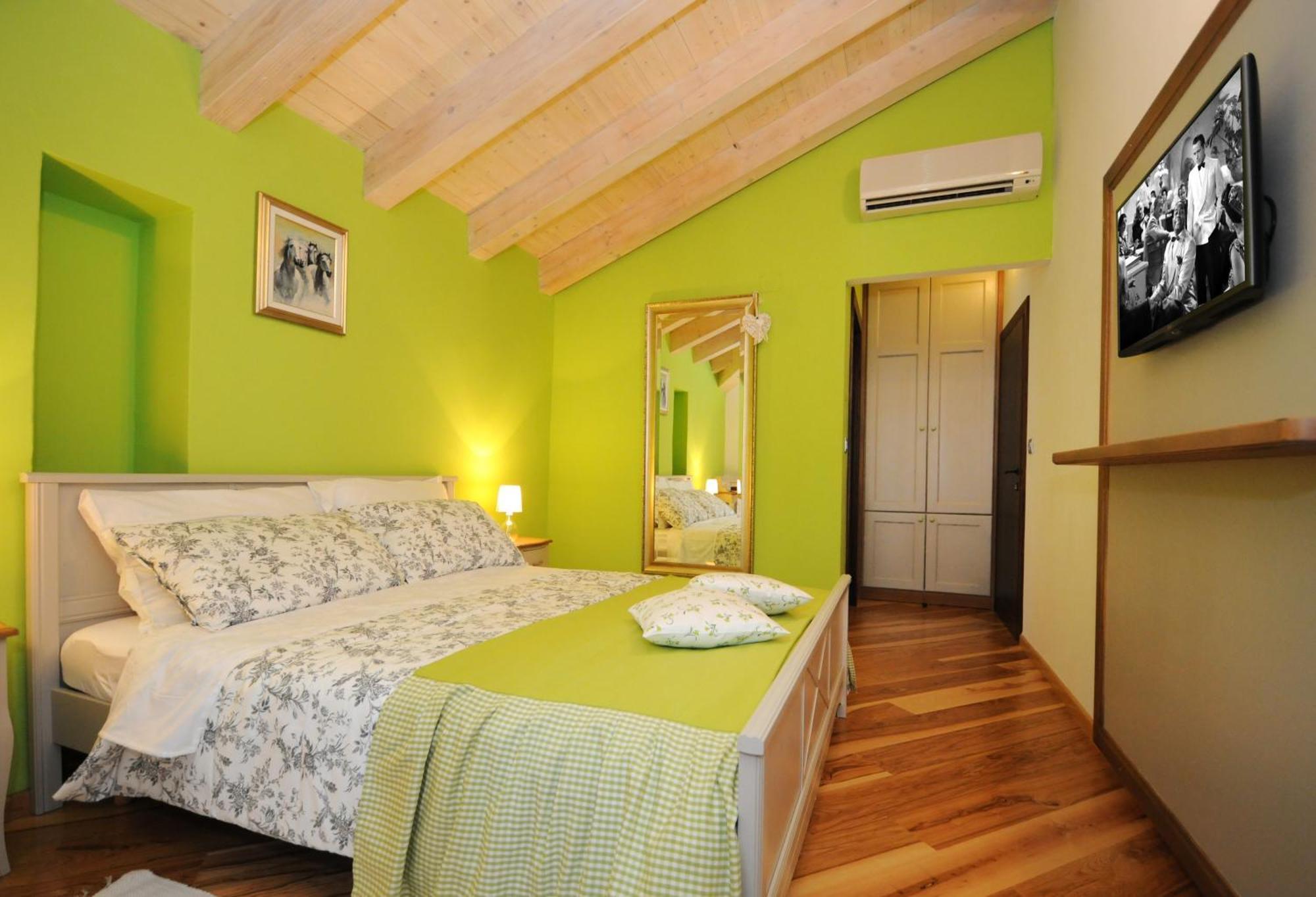 Bed & Breakfast Korta Gira Buici  ห้อง รูปภาพ
